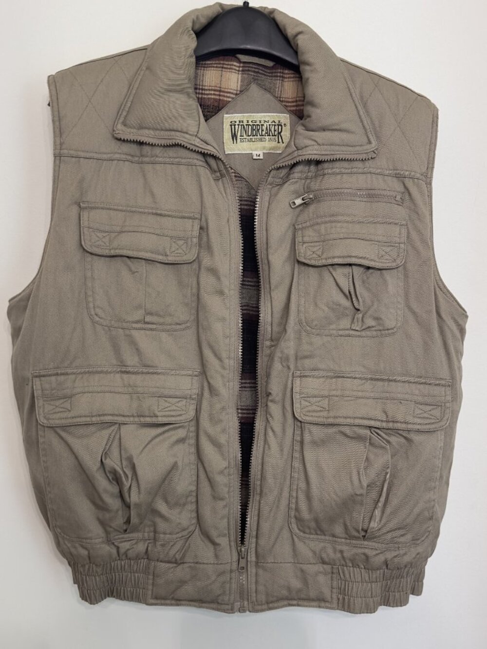 VINTAGE MEN'S WINDBREAKER VEST SIZE MEDIUM